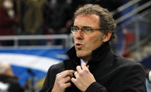 Laurent Blanc sur le banc de l'équipe de France lors de la réception de la Belgique au Stade de France