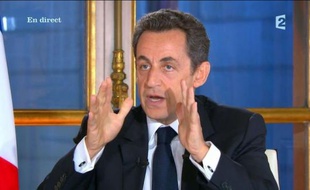 La réforme de la dépendance, promesse de campagne de Nicolas Sarkozy en 2007, sera effective en 2012, a assuré mardi le président, en annonçant l'ouverture d'une "grande consultation" durant six mois pour des "décisions à l'été 2011".