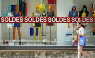 Lancement des soldes d'été à Nantes en juin 2012.
