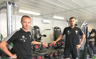 Guillaume Jahier (à gauche) et Florian Bailleux, les deux préparateurs physiques du Racing.