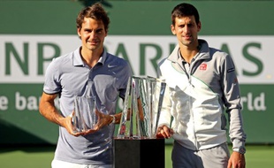 Roger Federer et Novak Djokovic, le 16 mars 2014, à Indian-Wells.