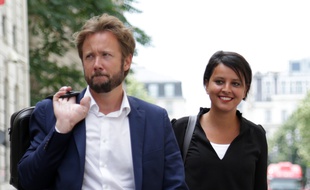 Boris Vallaud et Najat Vallaud-Belkacem le 24 juin 2017 à Paris.
