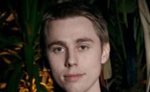 Le joueur de poker Adrien Allain