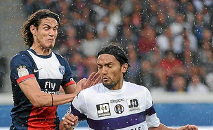 Face à Cavani, samedi à Paris.