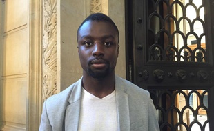 Régis, 25 ans, fait partie des treize plaignants qui accusent l'Etat de les avoir discriminés lors de contrôles d'identité.