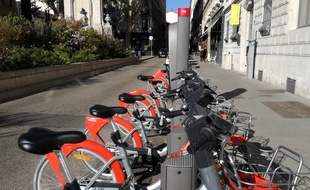 Illustration des vélo'V à Lyon.