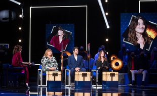 Sur le plateau de « La boîte à secrets » avec Faustine Bollaert