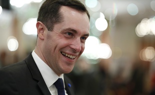 Le frontiste Nicolas Bay, en charge du FN pour les élections législatives, lors d'une conférence sur le terrorisme à Paris, le 10 avril 2017.