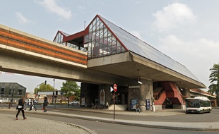 La station de métro lillois CHR Oscar Lambret à Lille.