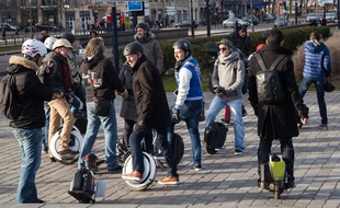 Pratiquants de roues électriques