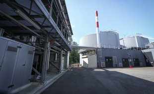 02 septembre 2014. Les deux digesteurs permettant la fabrication du biogaz de la station d'épuration de Strasbourg