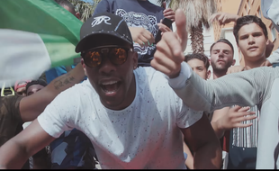 Le rappeur Elams dans son clip « Billet ».