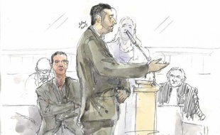 Un dessin judiciaire montre Muhittin Altun, le seul rescapé du drame de Clichy-sous-Bois en 2005, s'adressant aux jurés aux côtés du policier Sebastien Gaillemin (g), à Rennes le 16 mars 2015