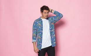 Le chanteur Cris Cab