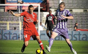 Antoine Devaux intéresse notamment Valenciennes, où évolue Foued Kadir (numéro 14).