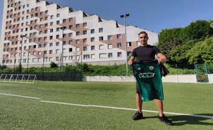 Yanis Hamache au stade Bauer, à Saint-Ouen, où devait se tenir le match initialement