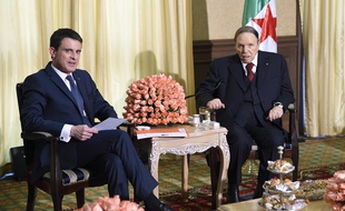 La rencontre entre Manuel Valls et Abdelaziz Bouteflika, le 10 avril 2016.