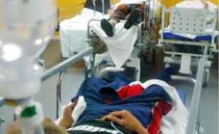 Le prix d'une journée à l'hôpital pourrait passer de 16 euros à 20 euros.