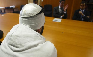 Une des victimes de l'agression de membres de la communauté juive, le 4 juin 2012 dans l'école Beth Menahem de Lyon Villeurbanne.