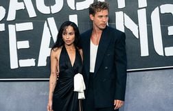 Austin Butler fait face à une attaque de guêpe sur un tapis rouge