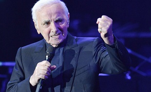 Charles Aznavour en concert à Prague, le 16 mars 2018.