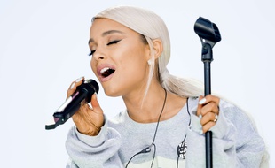 La chanteuse Ariana Grande.