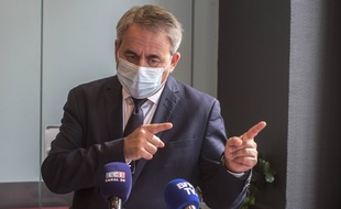 Le candidat ex-LR veut mettre en place une « prime au travail ».