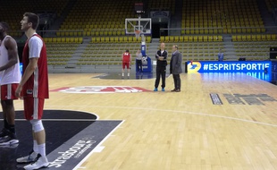 Vincent Collet restera sur le parquet du Rhenus jusqu'à la fin de la saison, c'est confirmé.