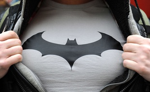 Un radar gersois a été déguisé en Batman.