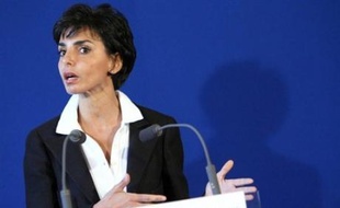 La garde des Sceaux Rachida Dati a montré lundi qu'elle n'entendait pas transiger sur une minorité de magistrats au sein du Conseil supérieur de la magistrature (CSM), contrairement aux aménagements au projet de révision constitutionnelle votés par la commission des Lois de l'Assemblée nationale.