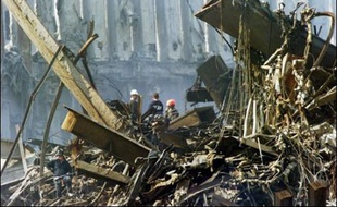 Khaled Cheikh Mohammed, ancien chef du "Comité militaire d'Al-Qaïda" a reconnu être le "cerveau" des attentats du 11 septembre 2001 qui ont fait près de 3.000 morts à New York et Washington, dans une déclaration diffusée mercredi par le Pentagone.