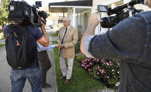 Bernard Méraud, l'avocat de l'homme suspecté d'avoir enlevé la petite Maëlys dans la nuit du 27 au 28 août dernier, a répondu aux questions des journalistes, le 4 septembre 2017.