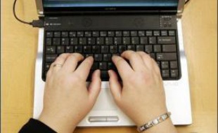Des systèmes d'information français ont été victimes de cyber-attaques, avec "passage par la Chine", comme l'ont été des services officiels des Etats-Unis et d'Allemagne, a déclaré samedi à l'AFP Francis Delon, secrétaire général de la défense nationale (SGDN).