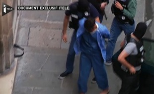 Document exclusif d'ITélé montrant Ayoub El Khazzani à son arrivée au Palais de Justice.