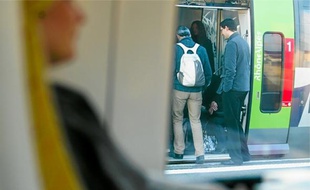 Les usagers des lignes Lyon-Ambérieu et Lyon-Grenoble vont devoir patienter avant de voir des améliorations.