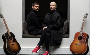 Jean-Karl Lucas et Emilie Satt, alias Madame Monsieur, à Paris, en avril 2018.