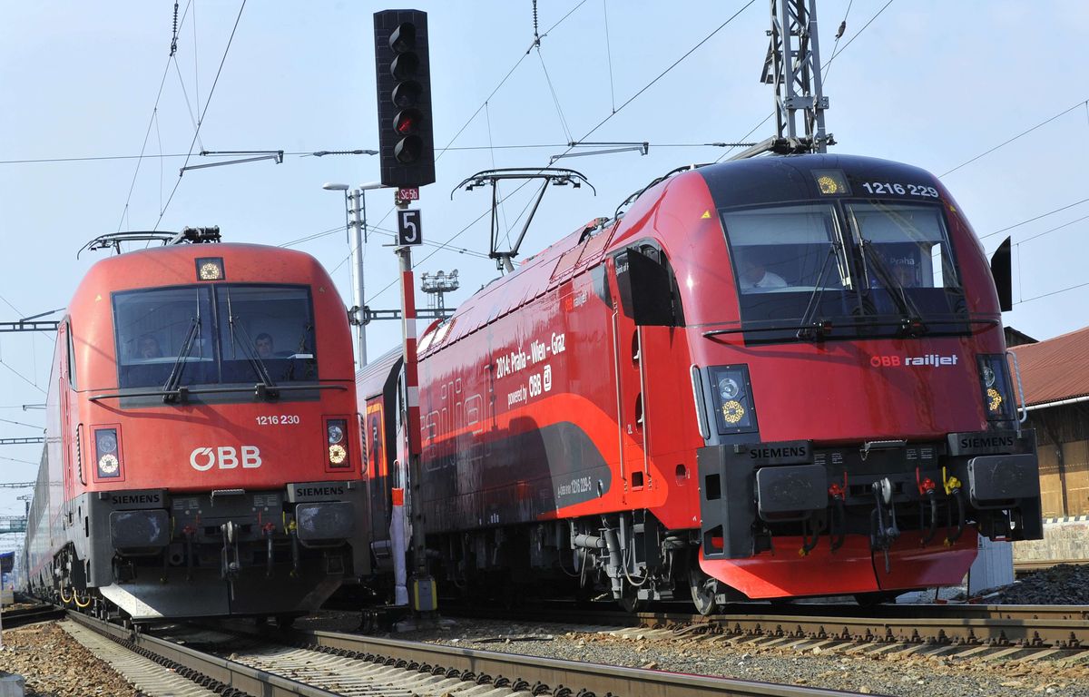 Autriche : Accroché à l'extérieur d'un train rapide en marche, un homme survit