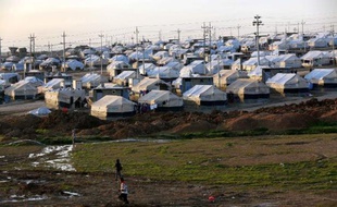 Un camp de réfugiés irakiens à quelques kilomètres de la frontière turque, le 25 janvier 2015