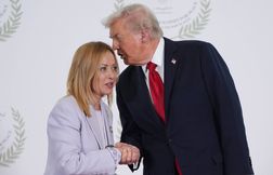 « Belle jeune femme »… Sans scrupule, Trump réduit Meloni à son physique