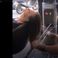 VIDEO. Ce coiffeur coupe les cheveux au sabre et au chalumeau