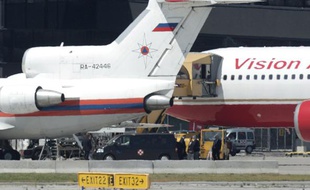 Les avions Russes et Américains lors de l'échange de prisonniers qui a eu lieu le 9 juillet sur l'aéroport de Vienne en Autriche.