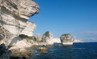 Les falaises de Bonifacio, en Corse.
