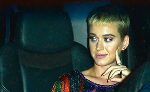 La chanteuse Katy Perry à Beverly Hills