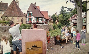 A Kaysersberg, la plaque commémorative était encore présente le 27 juillet 2017