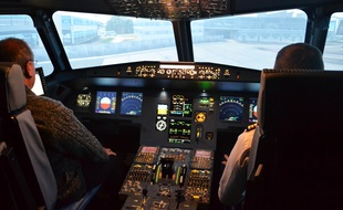 Dans le cockpit de l'Airbus A320.