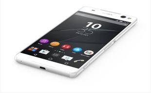 Le Sony C5 Ultra dispose de deux capteurs de 13 mégapixels.