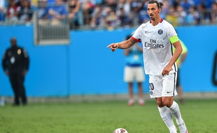L'attaquant du PSG Zlatan Ibrahimovic, le 25 juillet 2015, contre Chelsea, à Charlotte.