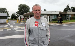 Le responsable syndical CGT à l'usine PSA d'Aulnay-sous-Bois, Jean-Pierre Mercier, a jugé "insuffisants" samedi les propos de François Hollande sur le plan social au sein du groupe, estimant que l'Etat avait "les moyens d'interdire la fermeture" du site et "les licenciements".