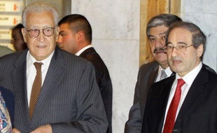 Le nouvel émissaire international Lakhdar Brahimi a entamé jeudi sa première visite en Syrie, en soulignant que la crise dans le pays s'"aggravait", après 18 mois d'un conflit dévastateur.