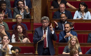 Jean-Luc Mélenchon dénonce à l'Assemblée nationale les opérations de perquisitions qu'il a subies mardi 16 octobre 2018.